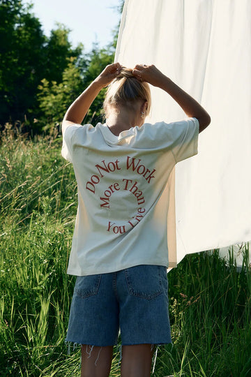 sustainable organic cotton t-shirt x hannah hofinger in live more