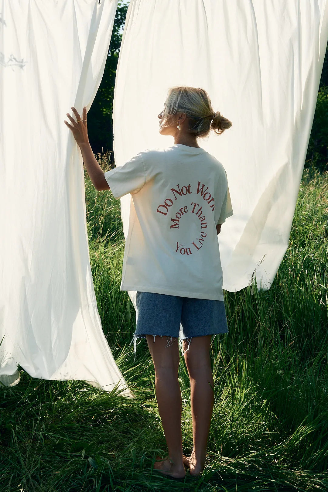 sustainable organic cotton t-shirt x hannah hofinger in live more