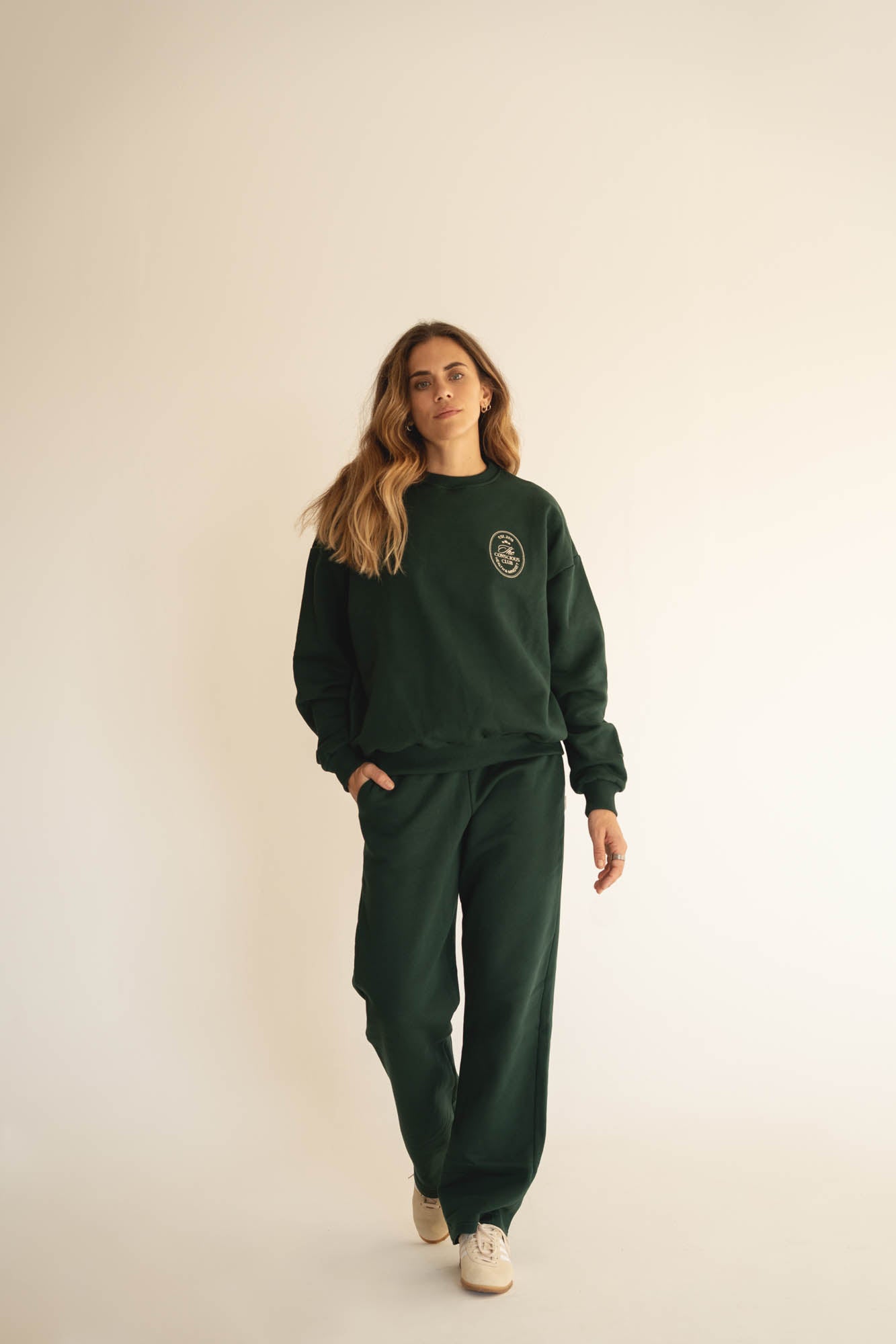 organic cotton trackpants in dark green