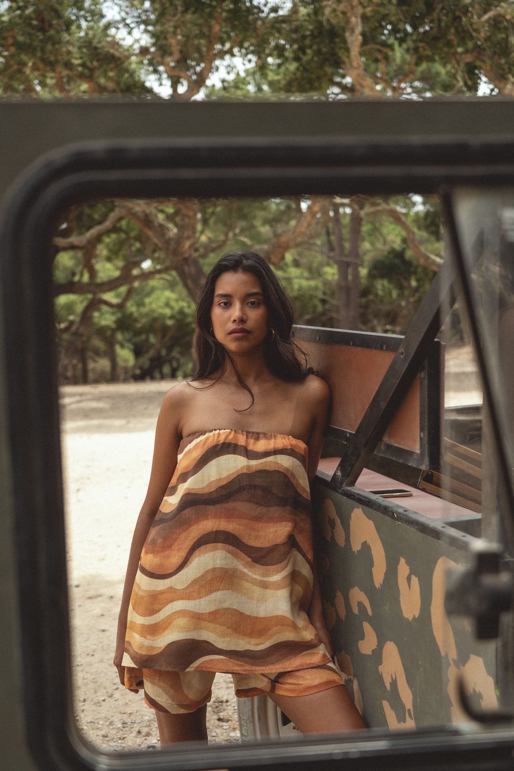 conscious x sienna caicai linen top heatwave